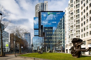 holiday inn express rotterdam central station by ihg