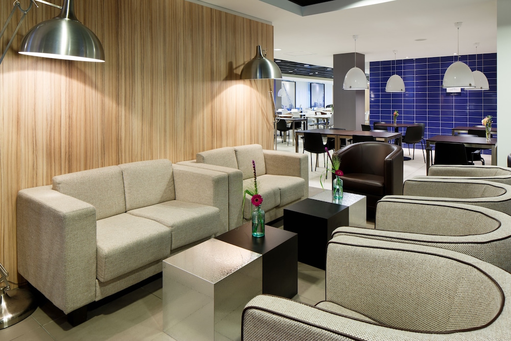 holiday inn express rotterdam central station by ihg