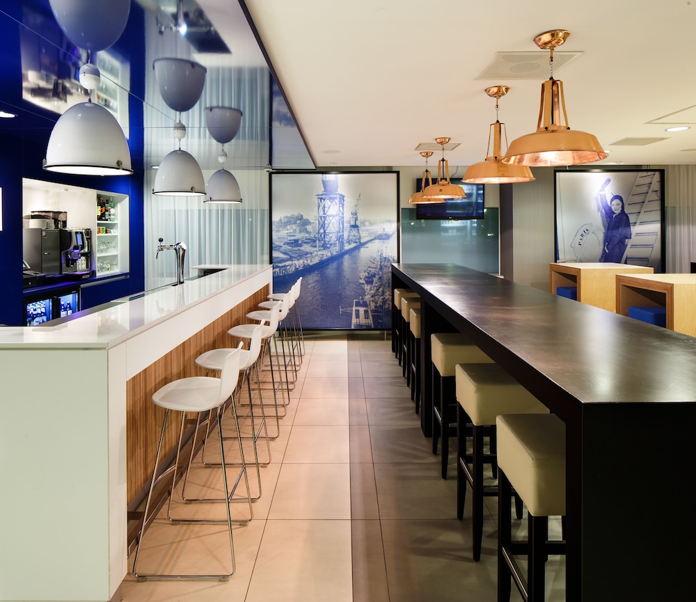 holiday inn express rotterdam central station by ihg