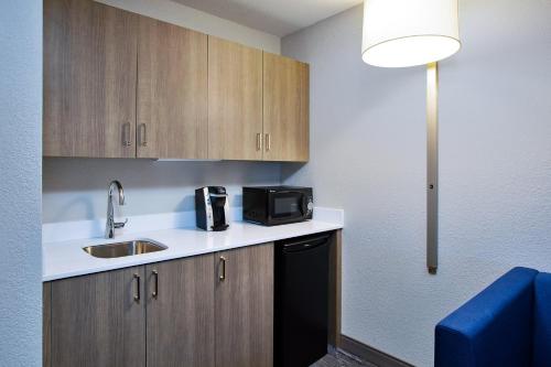 holiday inn express silver city by ihg
