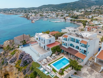mistral apartments aegina