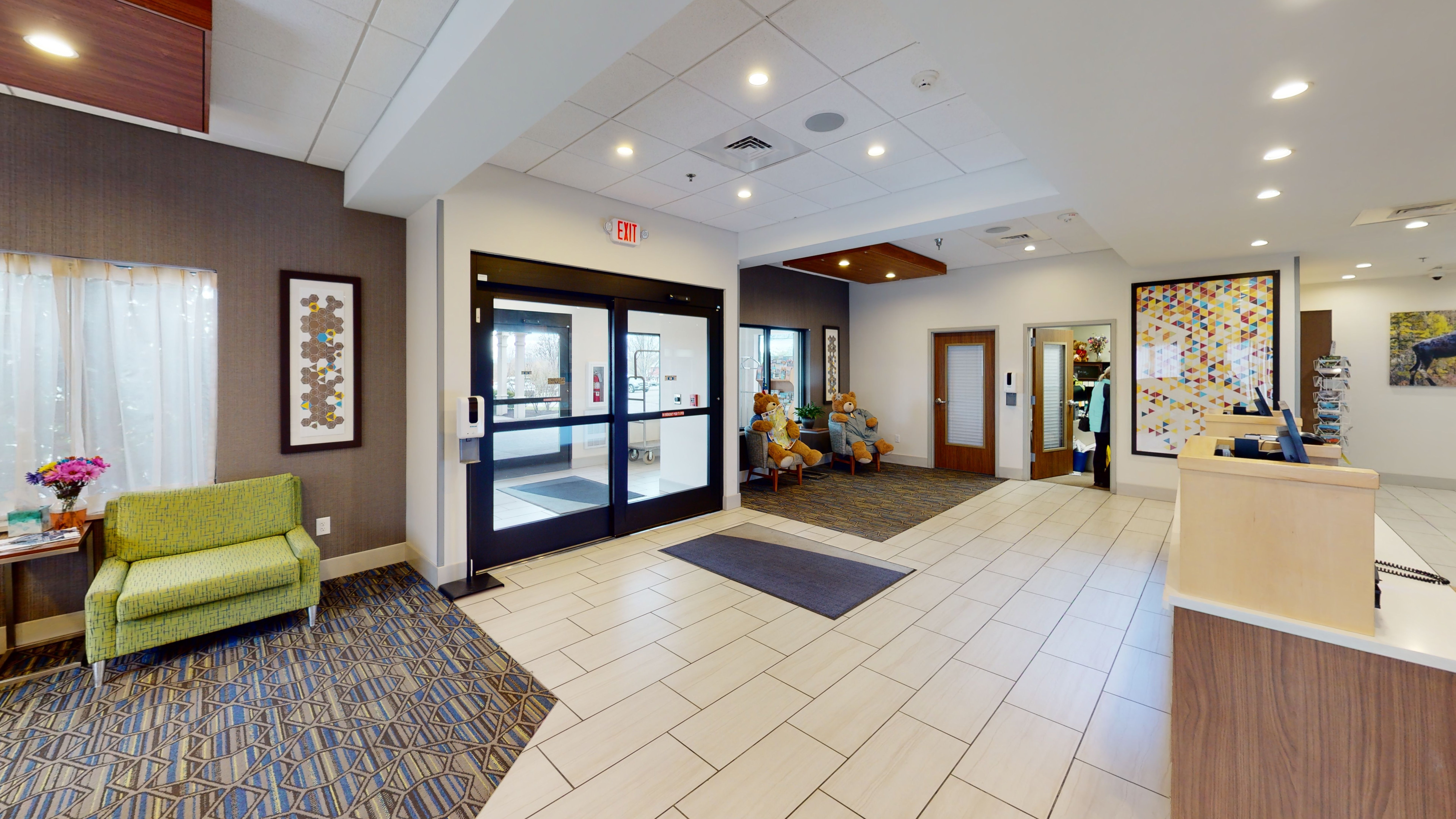 holiday inn express south burlington by ihg