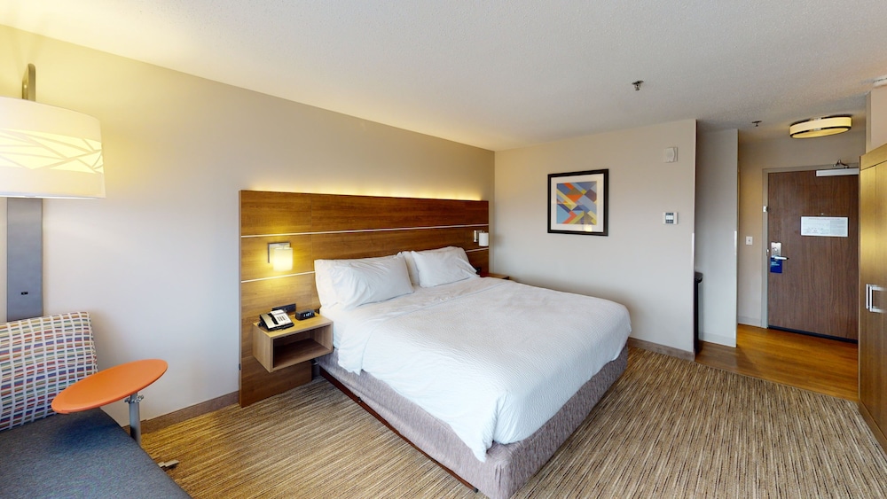 holiday inn express south burlington by ihg