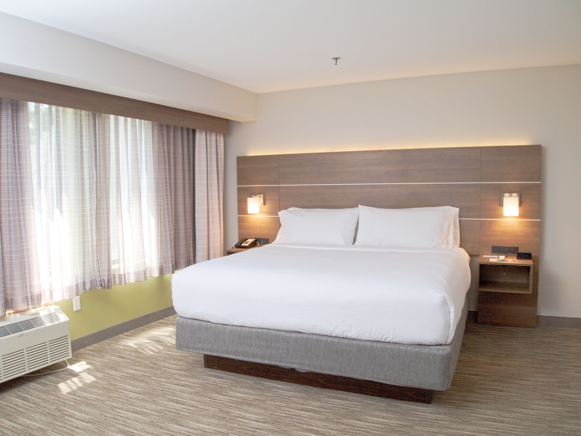 holiday inn express south burlington by ihg
