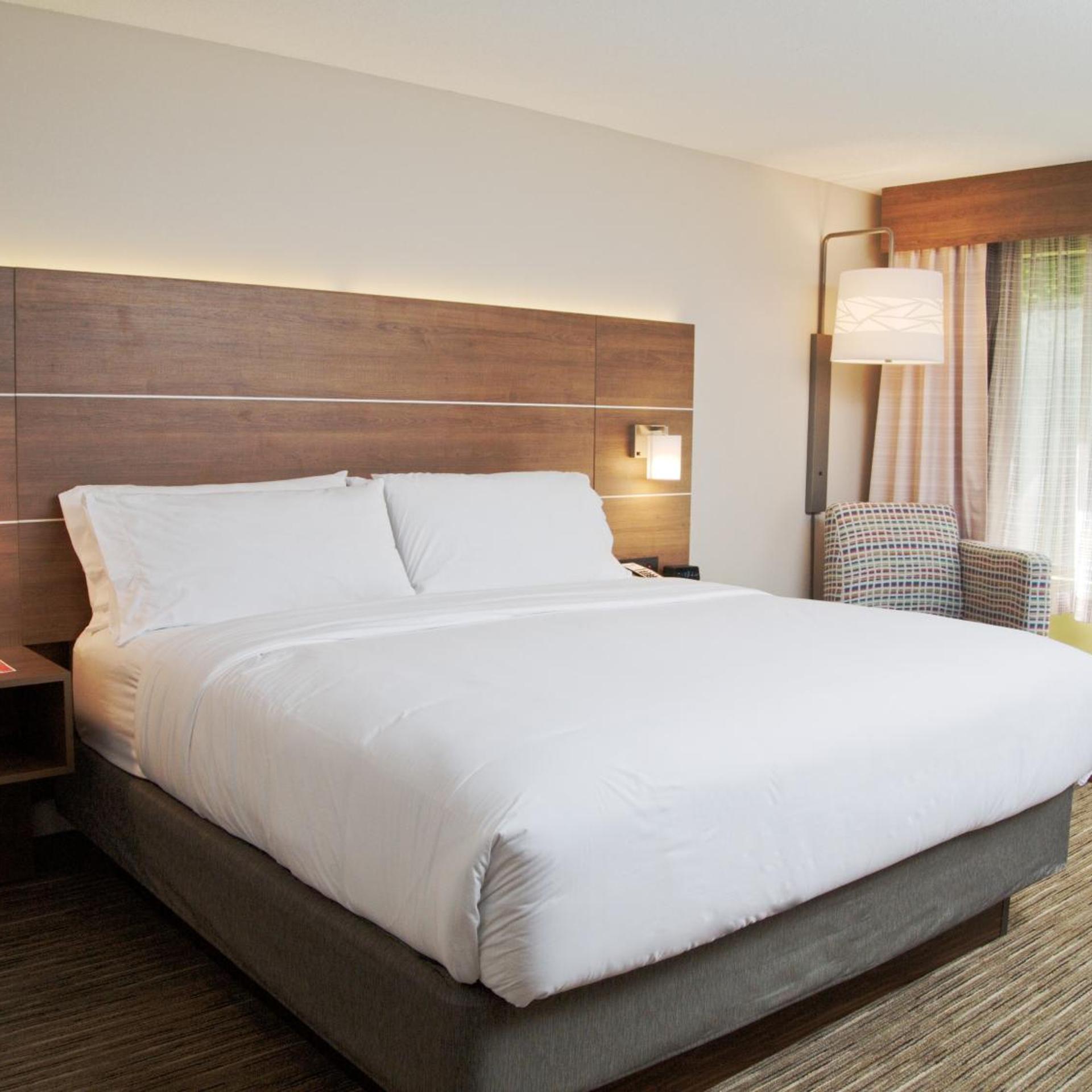 holiday inn express south burlington by ihg