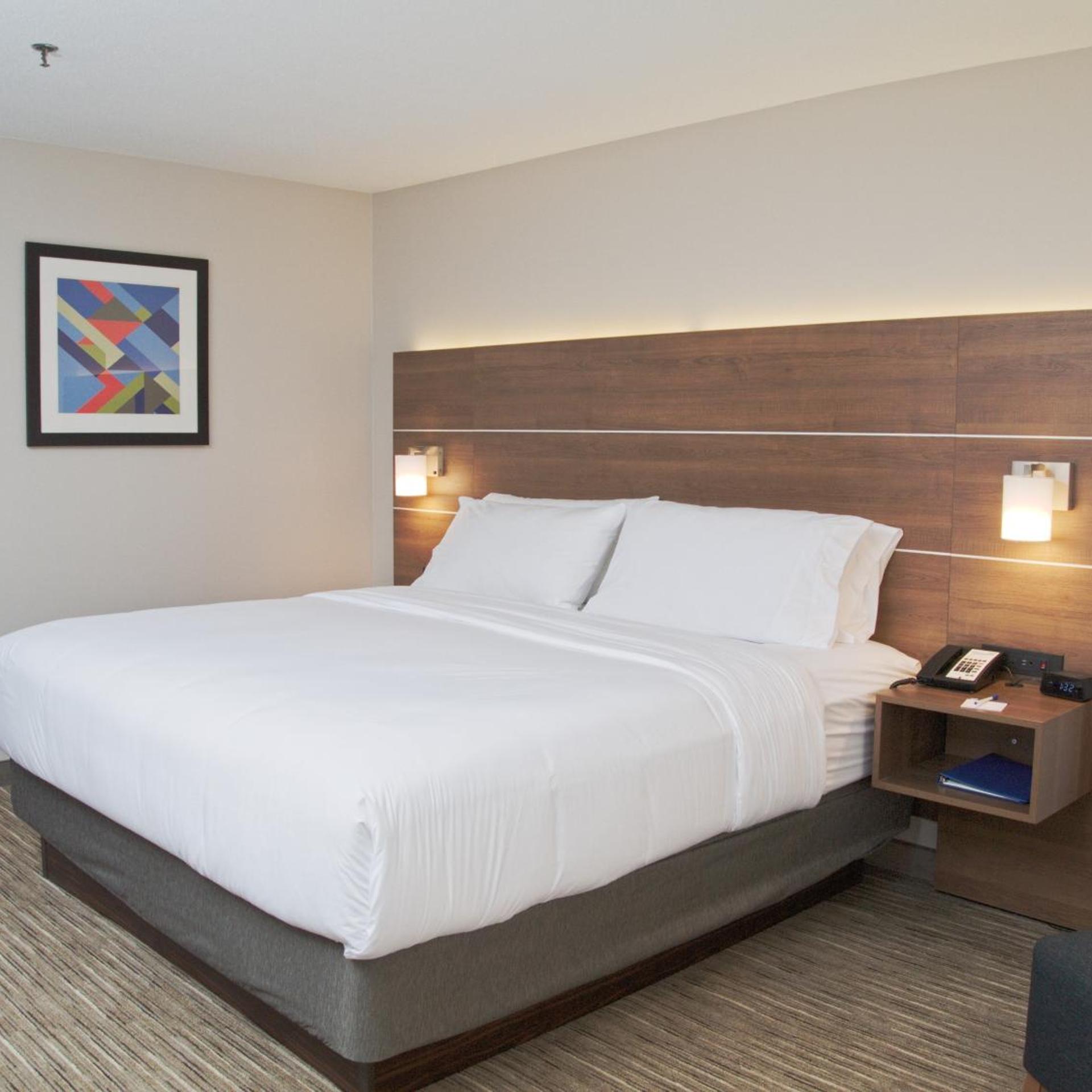 holiday inn express south burlington by ihg