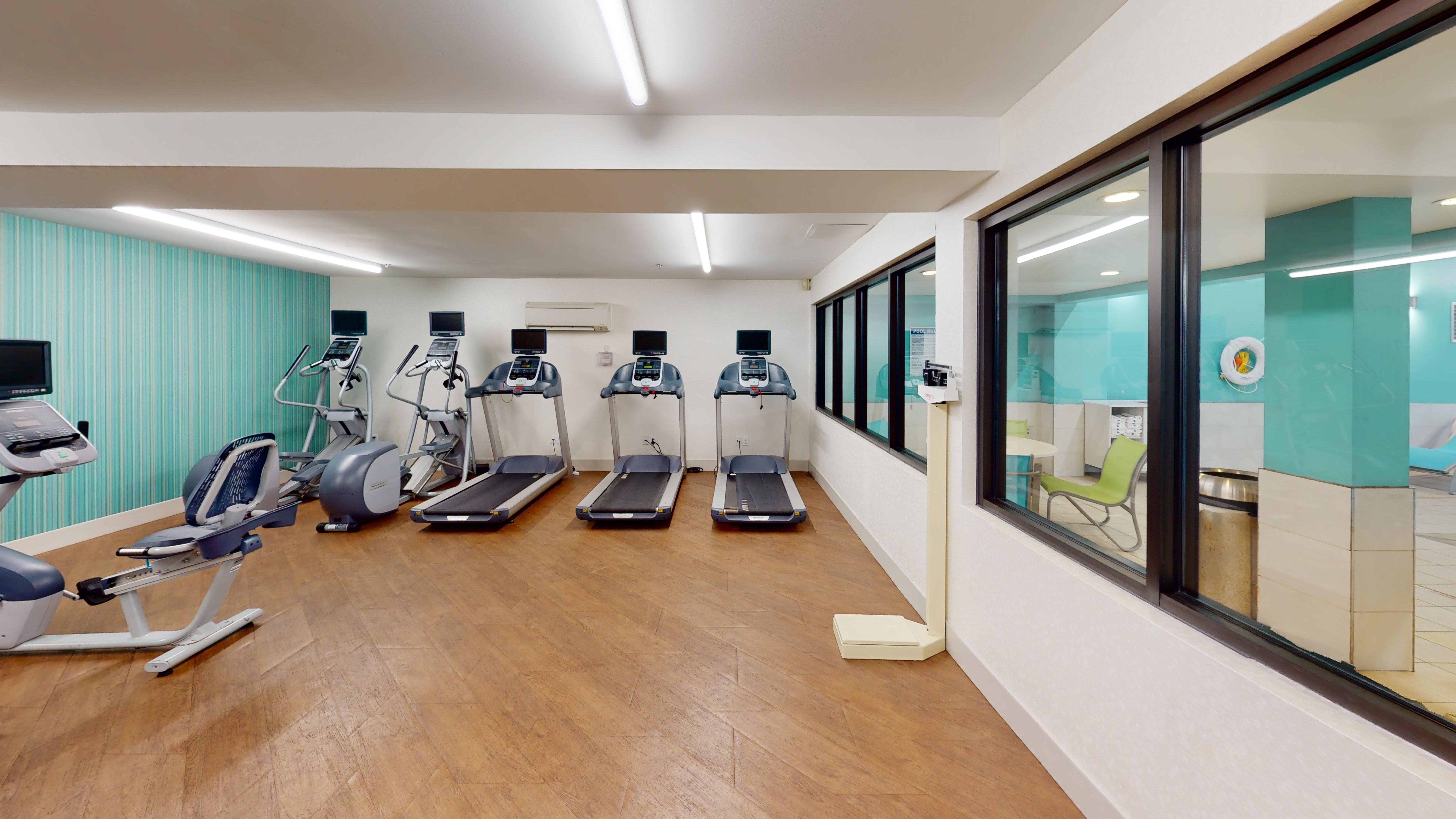 holiday inn express south burlington by ihg
