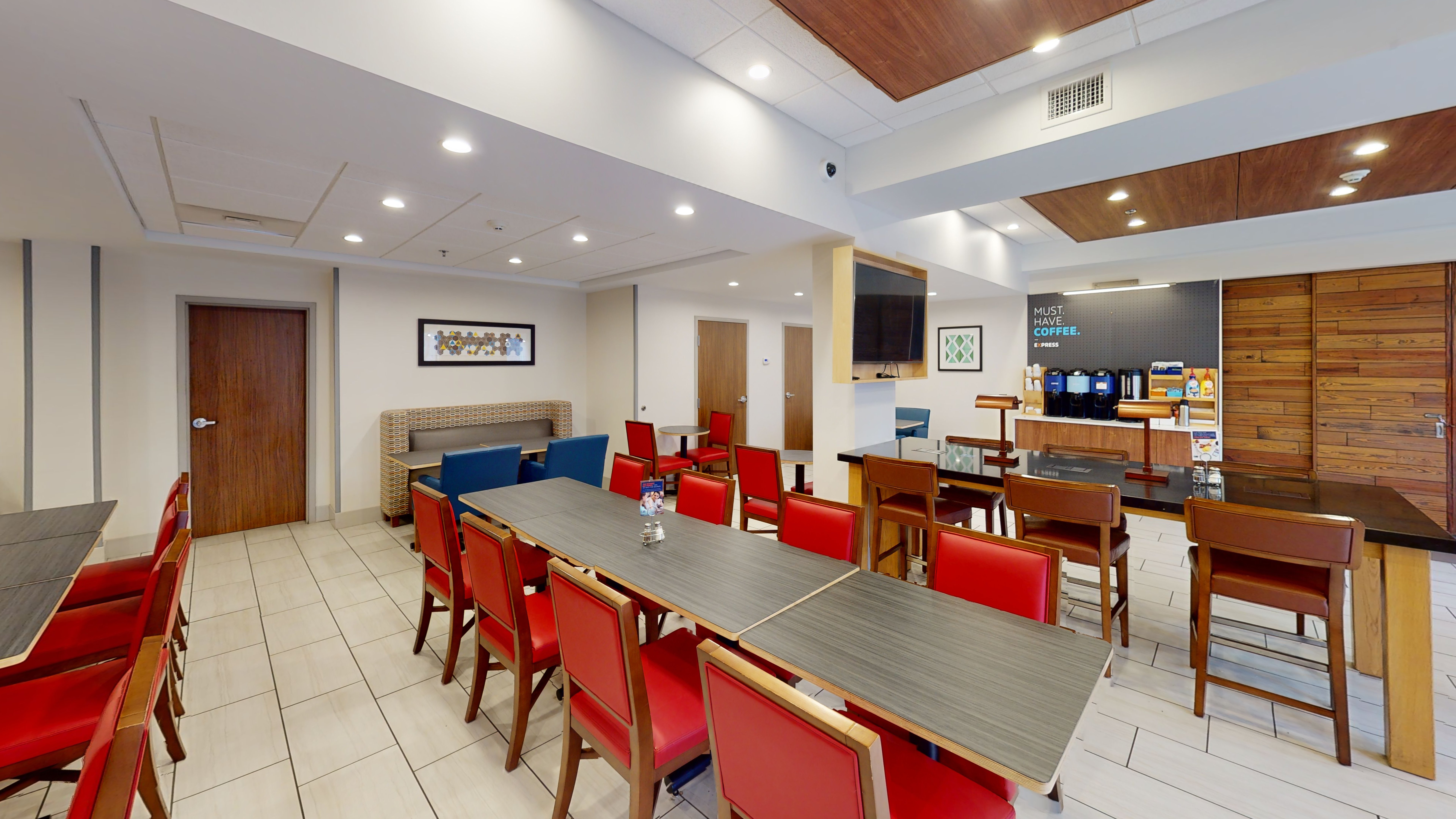 holiday inn express south burlington by ihg