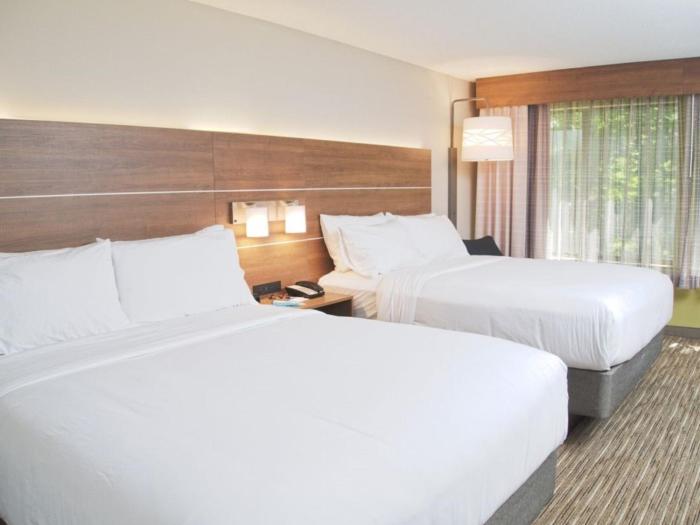 holiday inn express south burlington by ihg