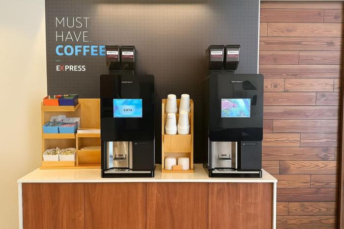 holiday inn express south burlington by ihg