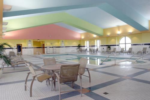 holiday inn express springfield by ihg