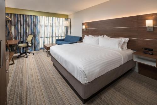 holiday inn express springfield by ihg