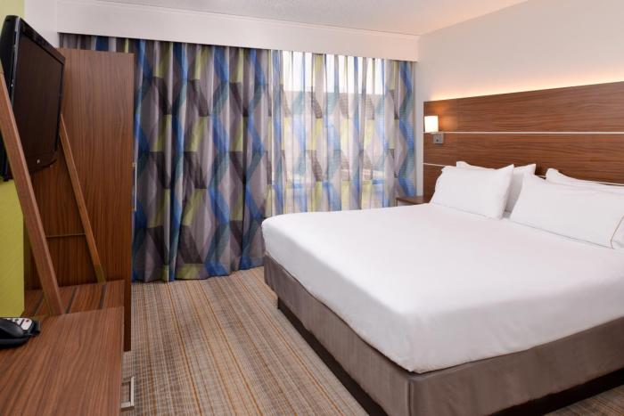 holiday inn express springfield by ihg