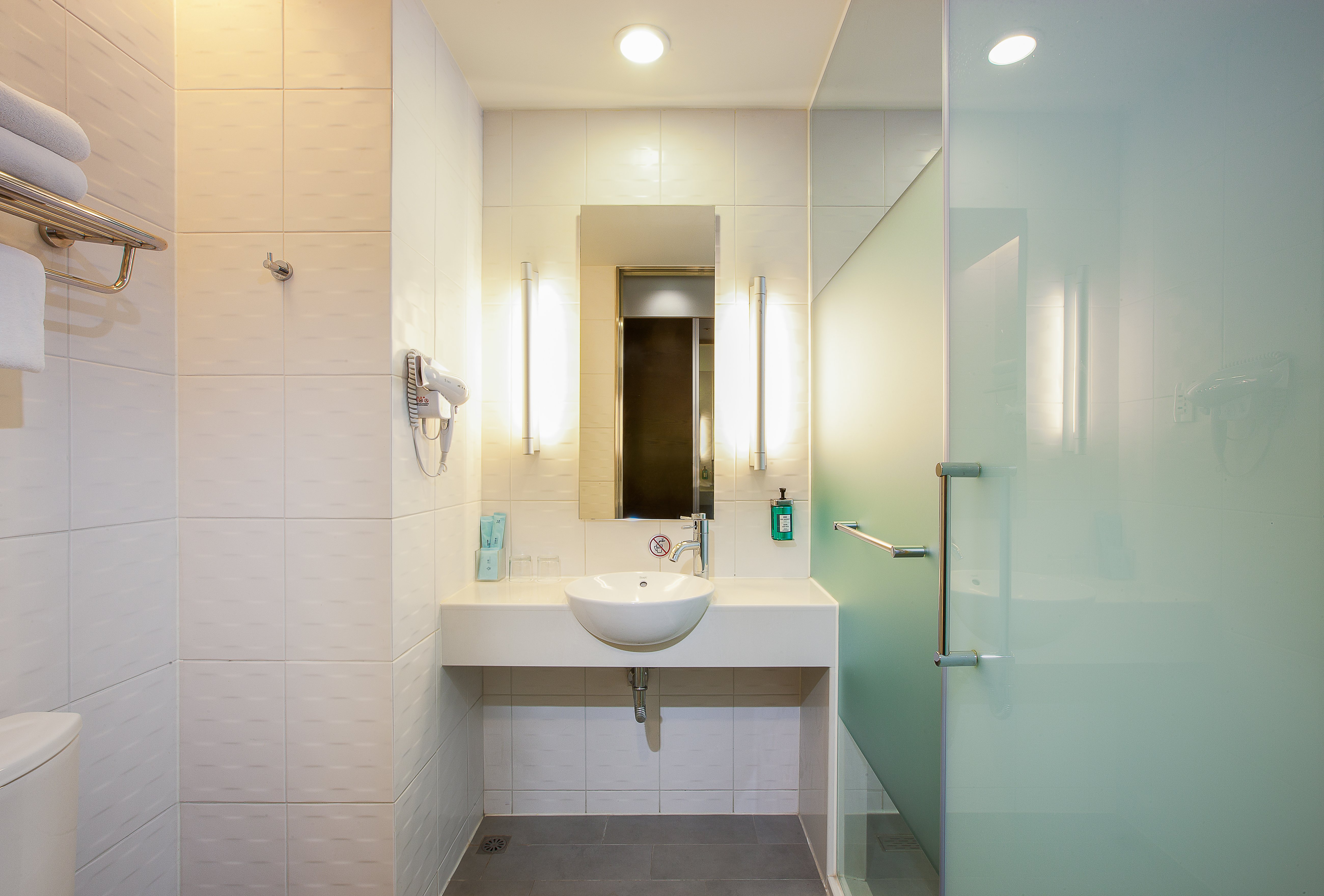 holiday inn express taichung park by ihg