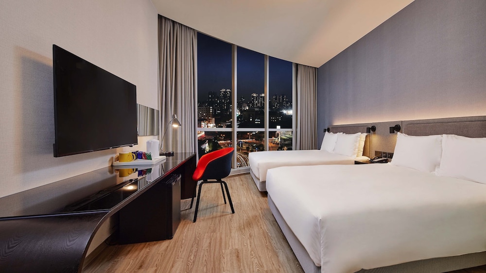 holiday inn express taichung park by ihg