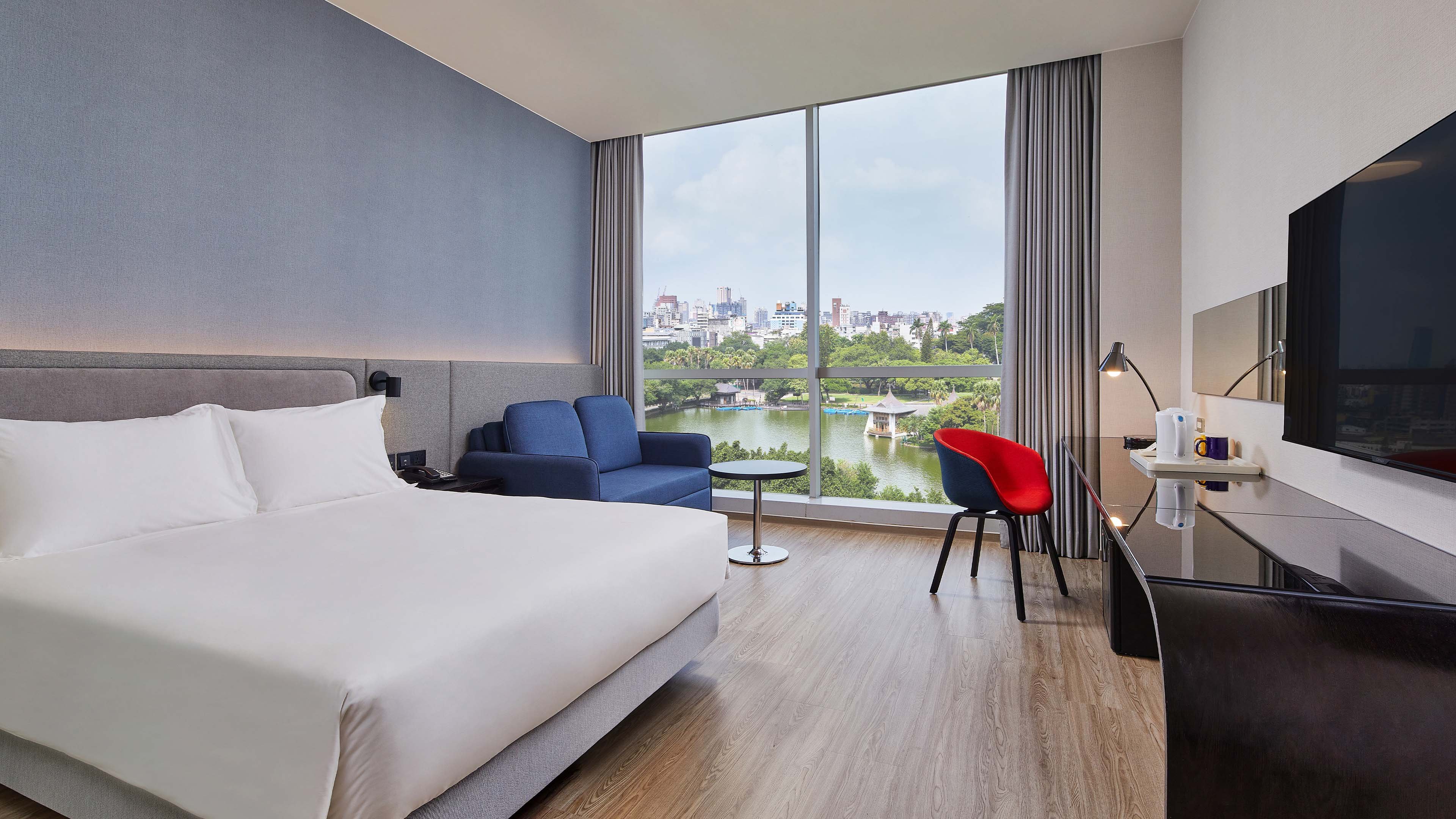 holiday inn express taichung park by ihg