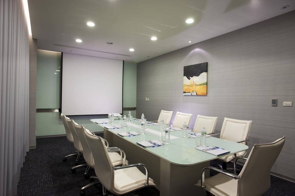 Holiday Inn Express Taichung Park By Ihg,Taichung>>Central,4 star