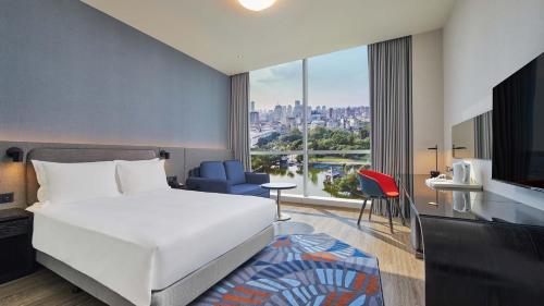 holiday inn express taichung park by ihg