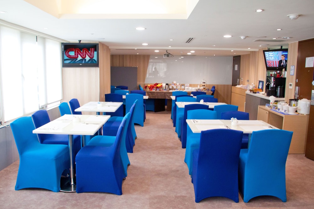 holiday inn express taoyuan by ihg
