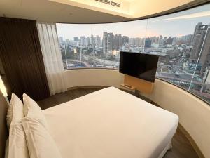 holiday inn express taoyuan by ihg