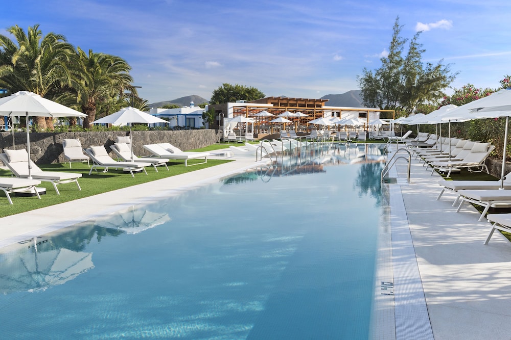 Elba Premium Suites - Adults Only,Lanzarote>>Arrecife,4 star