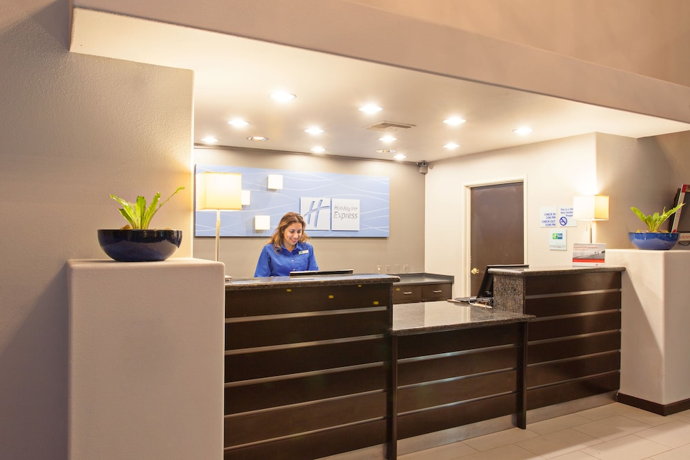 holiday inn express temecula by ihg