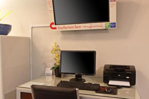holiday inn express temecula by ihg