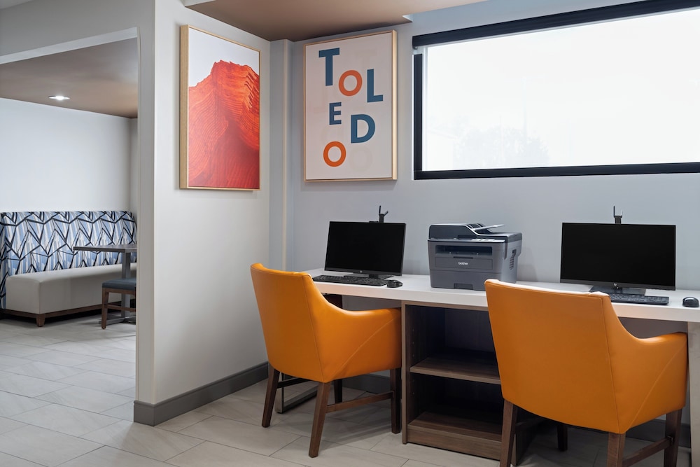 holiday inn express toledo north by ihg
