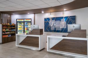 holiday inn express toledo north by ihg