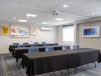 holiday inn express toledo north by ihg