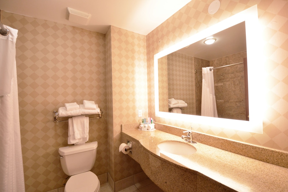 holiday inn express toledo oregon by ihg