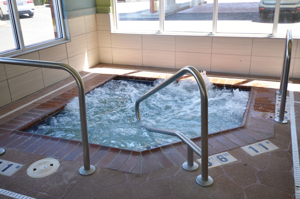 holiday inn express toledo oregon by ihg
