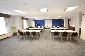 holiday inn express toledo oregon by ihg