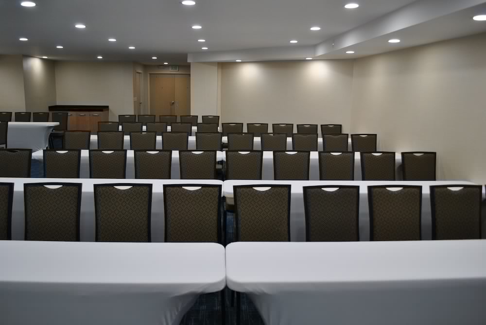 holiday inn express toluca by ihg