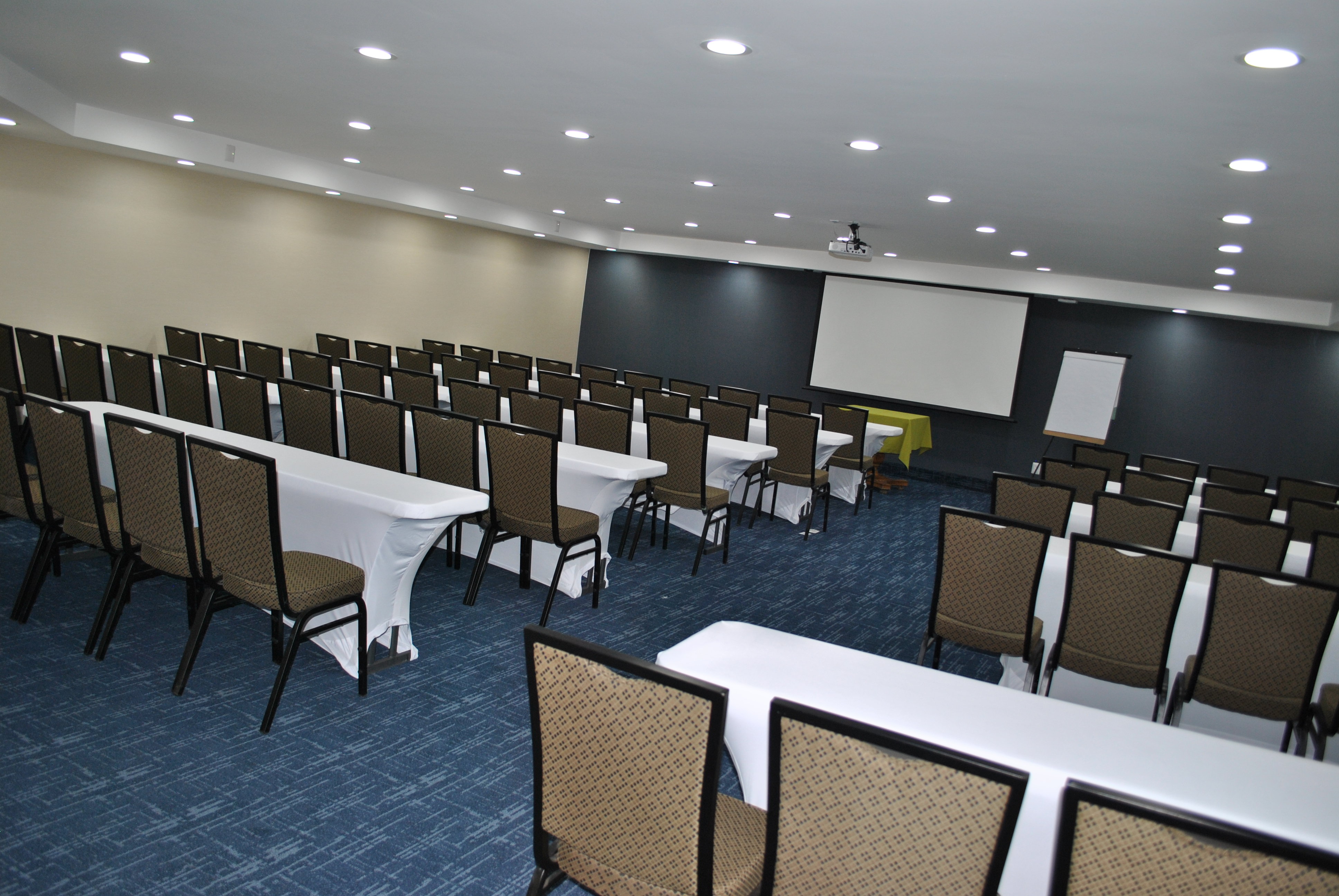 holiday inn express toluca by ihg