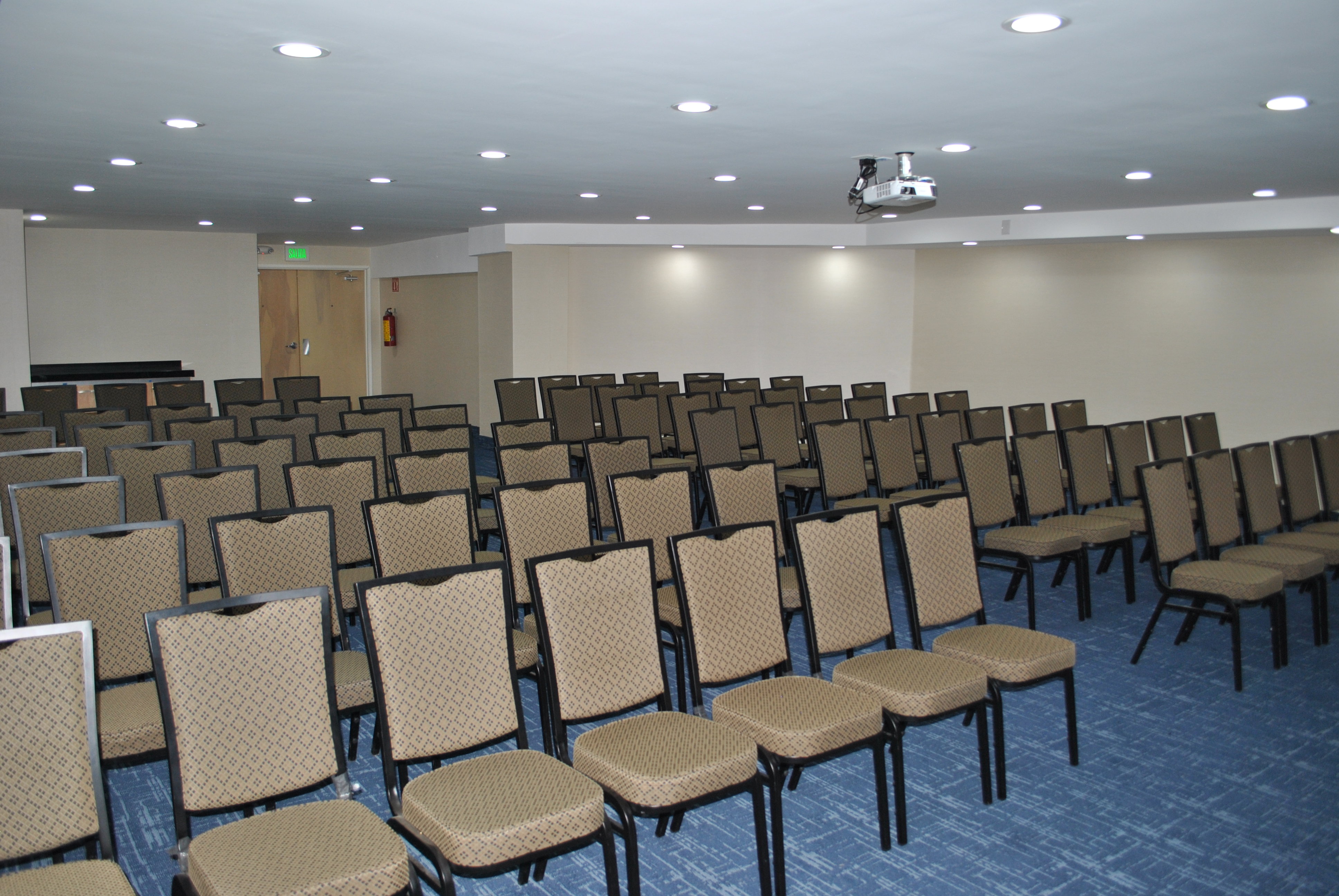holiday inn express toluca by ihg