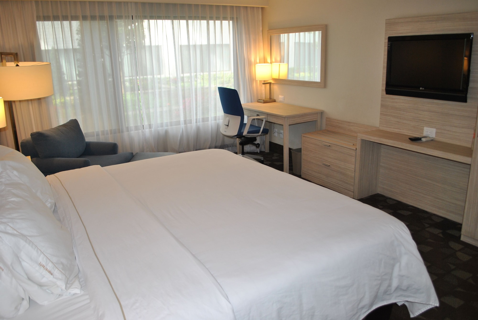 holiday inn express toluca by ihg