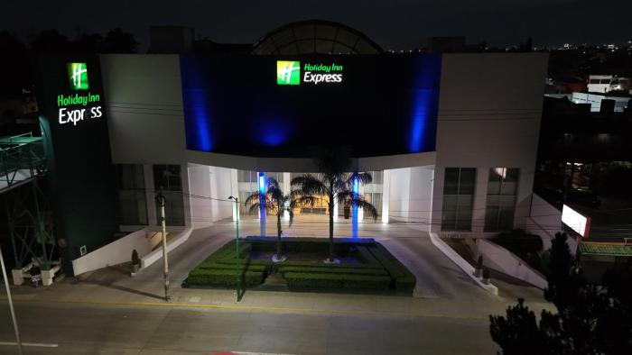 holiday inn express toluca by ihg
