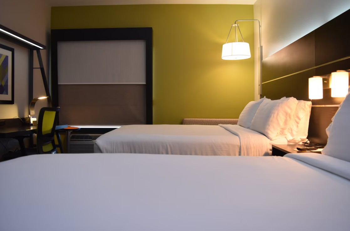 holiday inn express venice by ihg