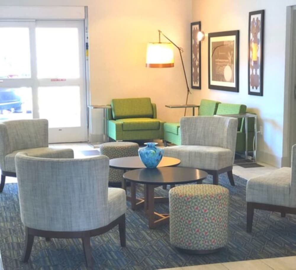 holiday inn express venice by ihg
