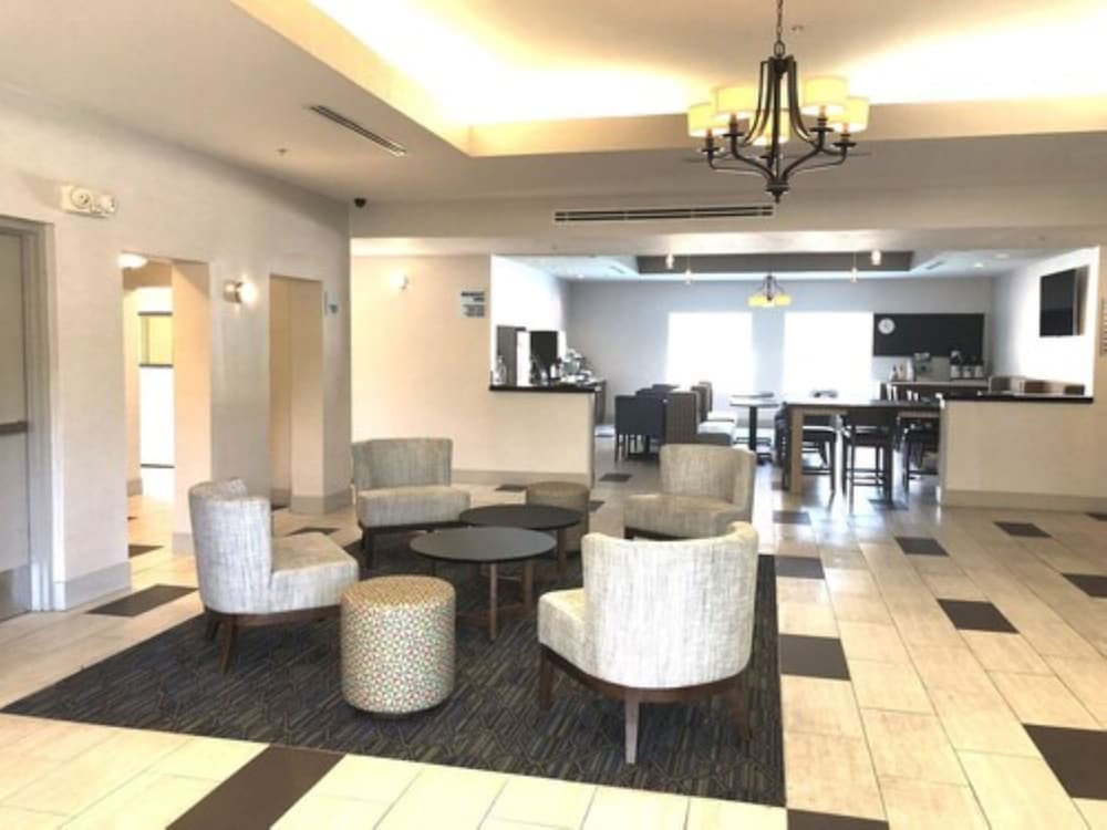 holiday inn express venice by ihg