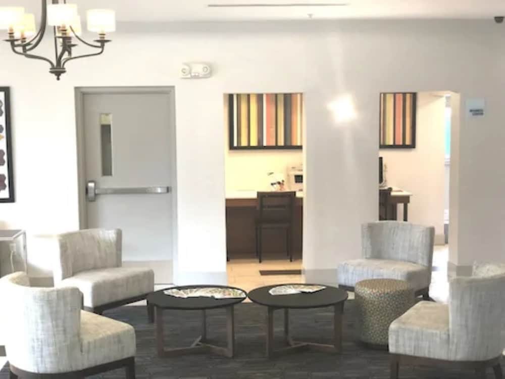 holiday inn express venice by ihg