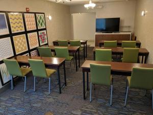 holiday inn express venice by ihg