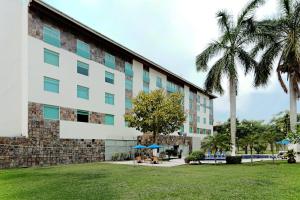 holiday inn express villahermosa tabasco 2000 by ihg