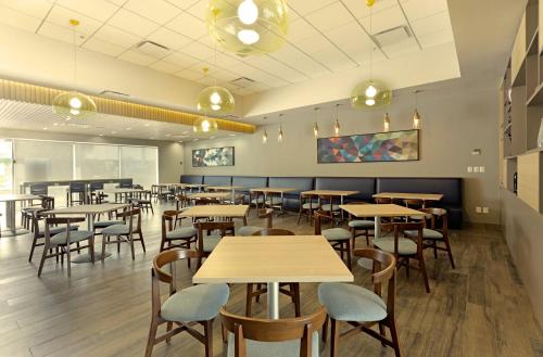 holiday inn express villahermosa tabasco 2000 by ihg