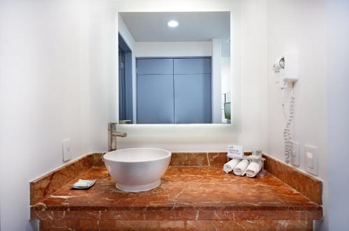 holiday inn express villahermosa tabasco 2000 by ihg