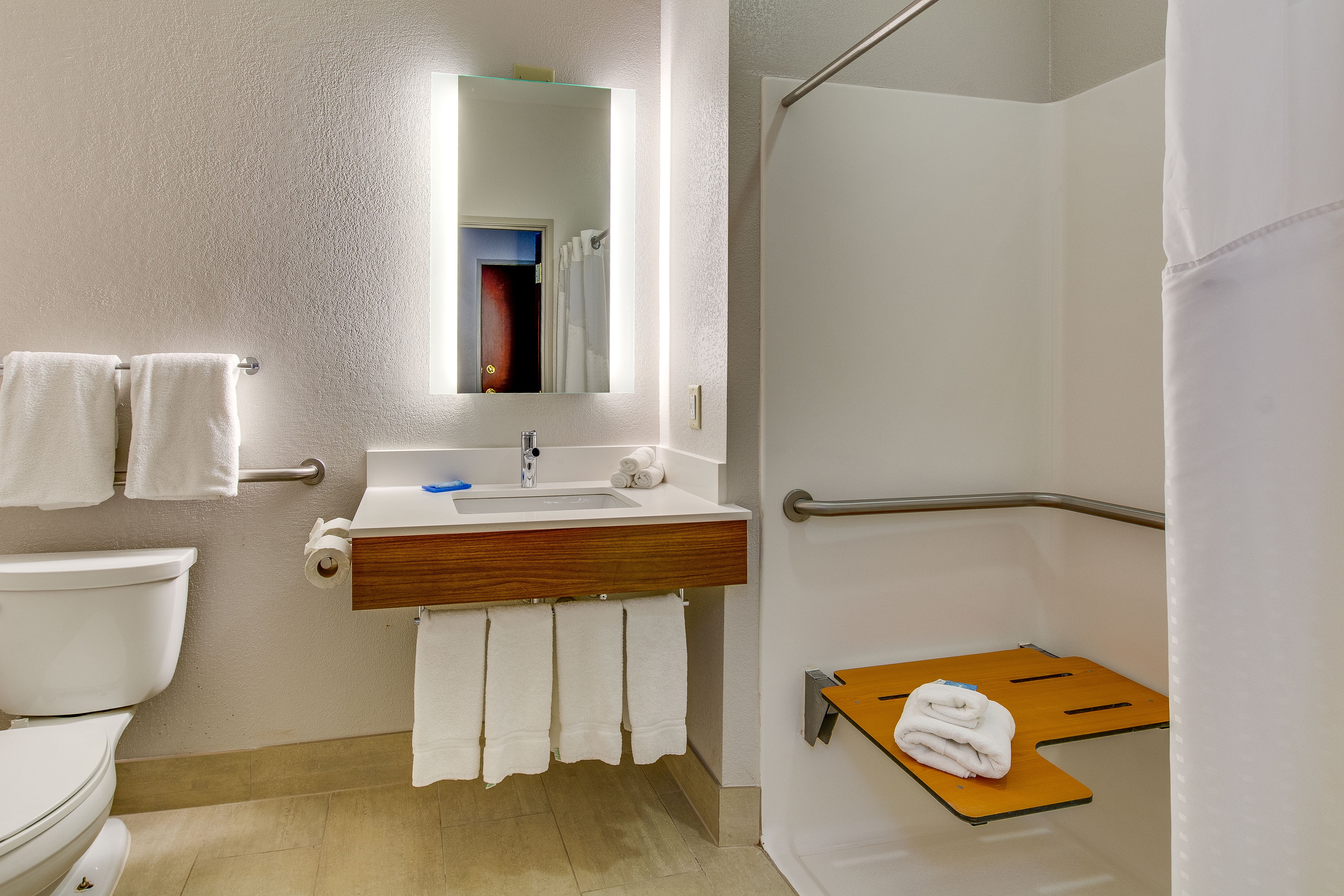 holiday inn express vincennes by ihg