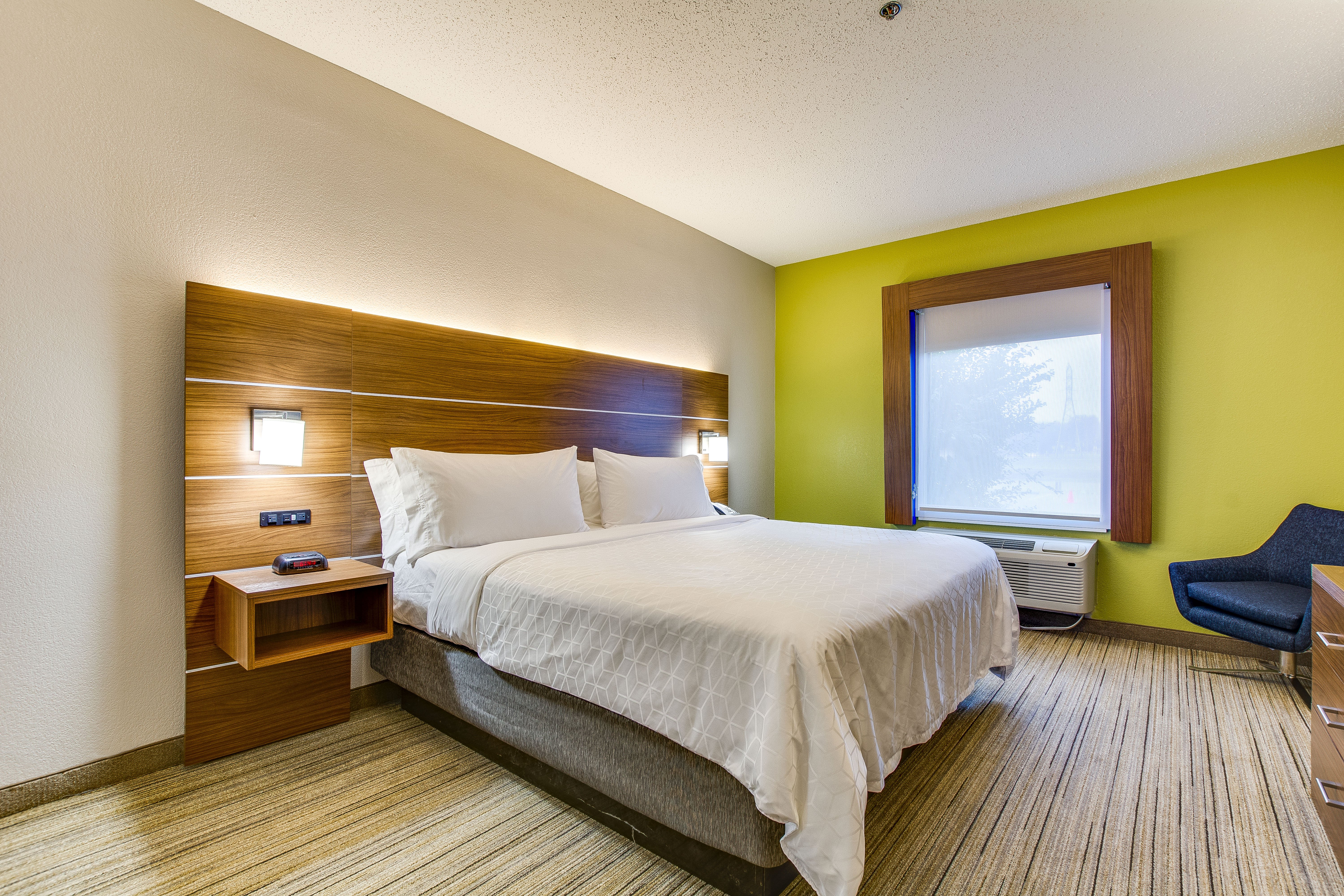 holiday inn express vincennes by ihg