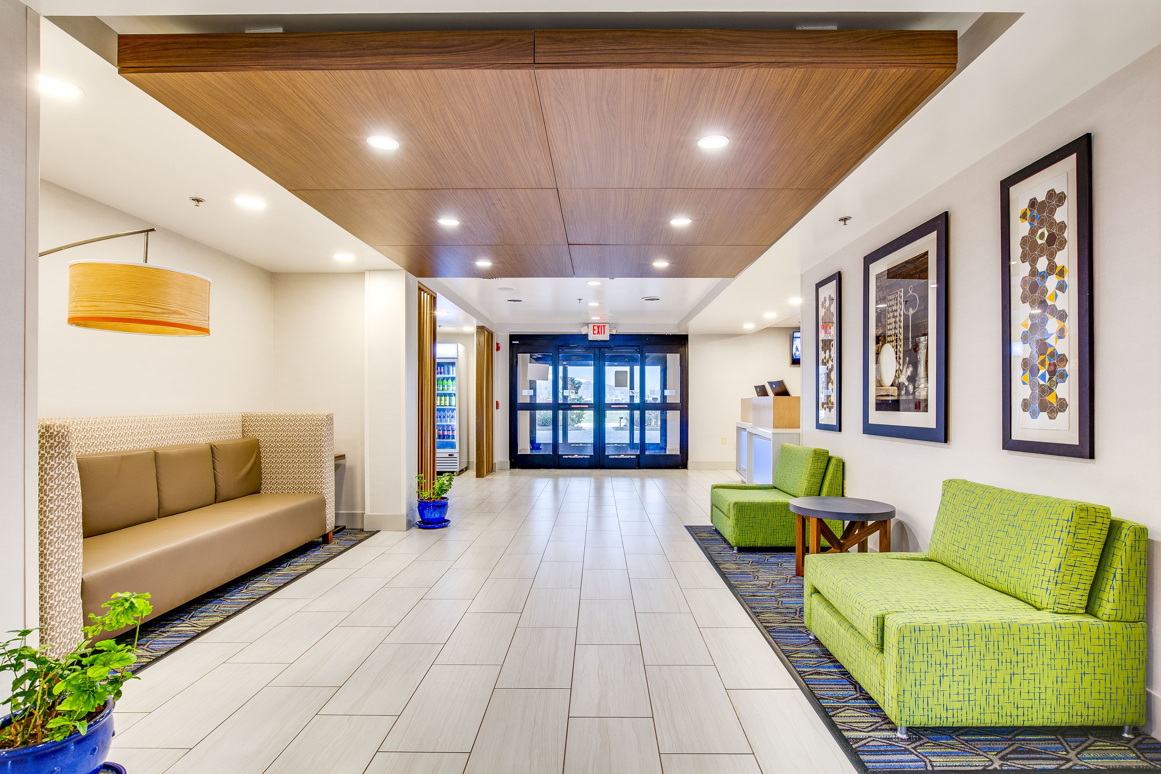 holiday inn express vincennes by ihg