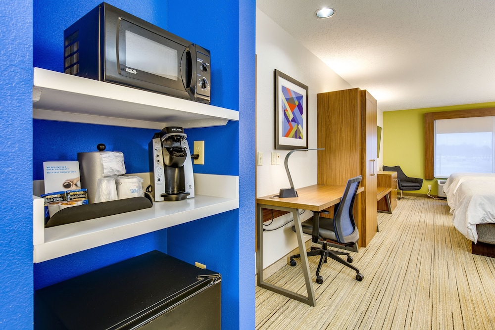 holiday inn express vincennes by ihg